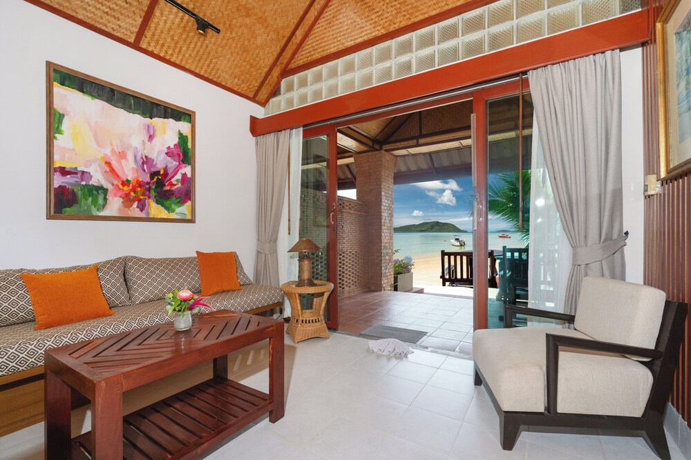 Friendship Beach Resort & Atmanjai Wellness Spa