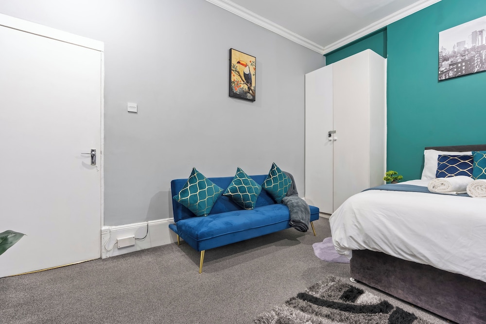 Luxury London Apartment With 3 Bedrooms