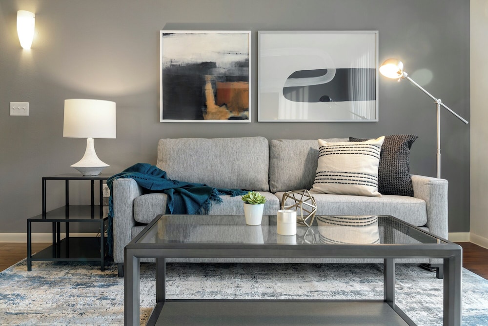Landing Apartments Houston - Westside
