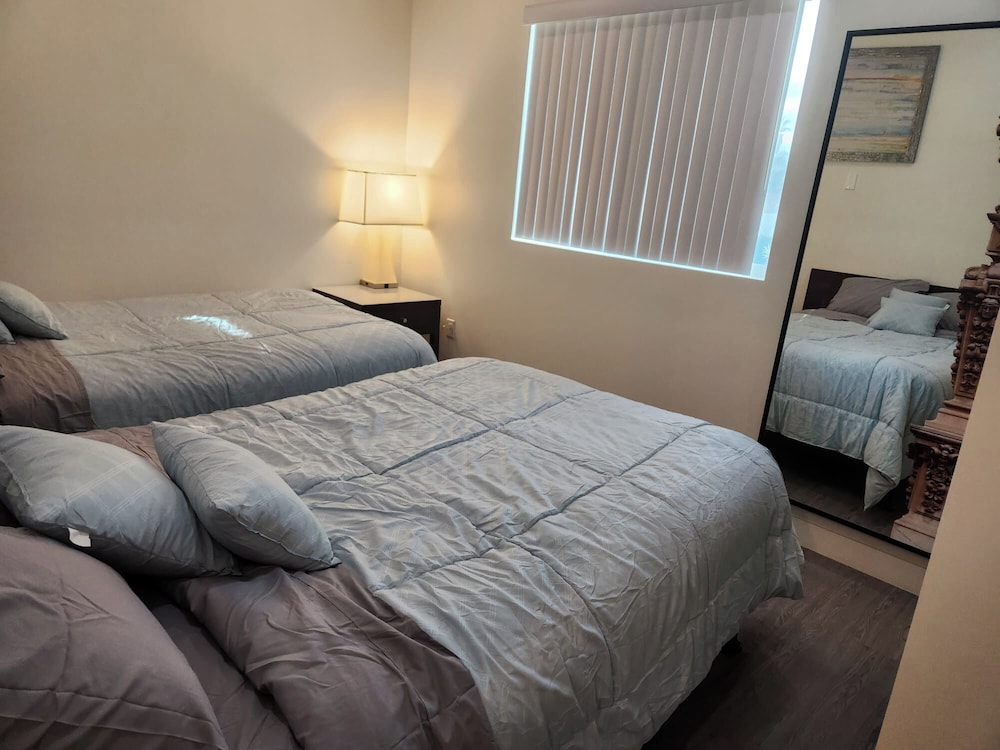 Urban Chic Apart-Hotels in Central LA
