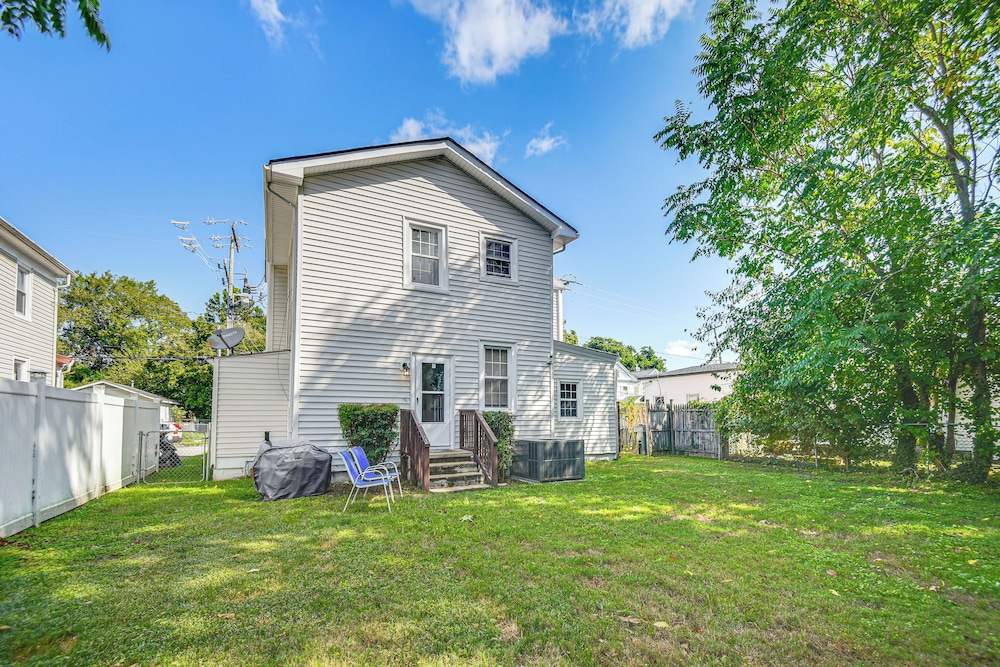 Spacious Family Home w/ Yard in Dtwn Hampton!