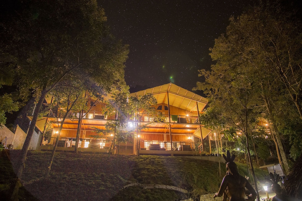 Sumaj Lagoon Lodge