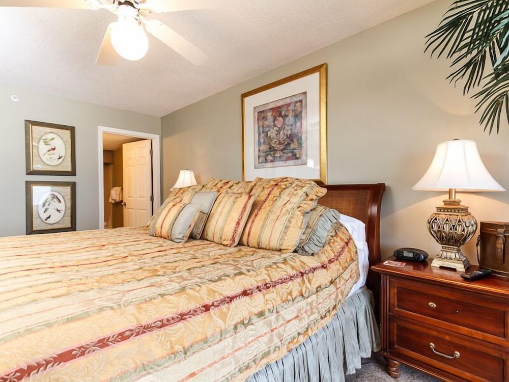 Summerlin 305 by Brooks and Shorey Resorts