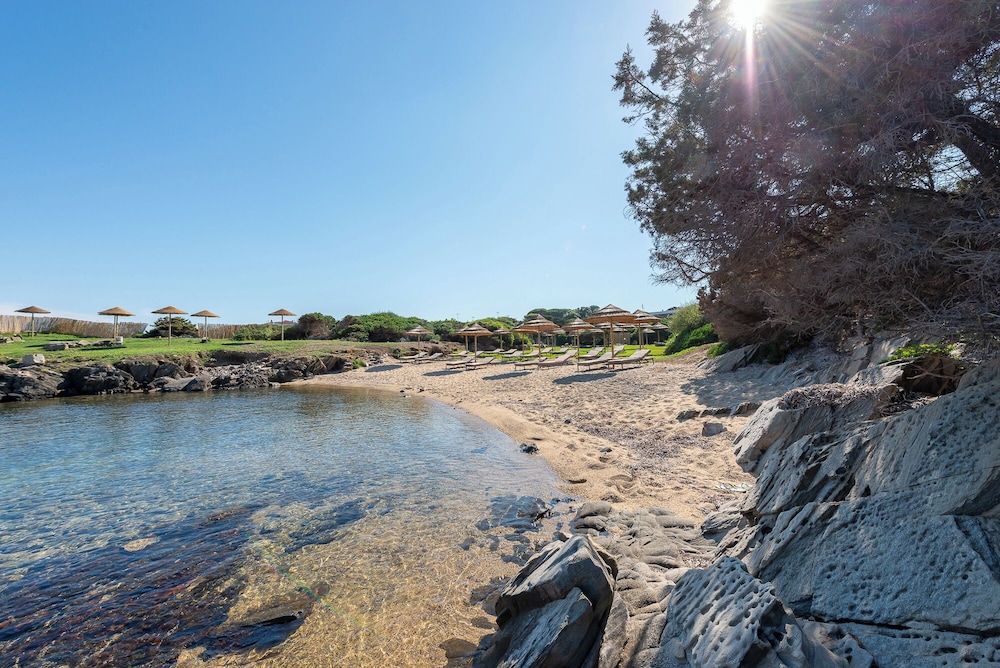 Cala Lupo Resort