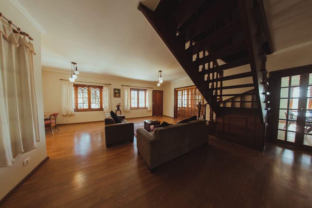 Cerejeira Guest House