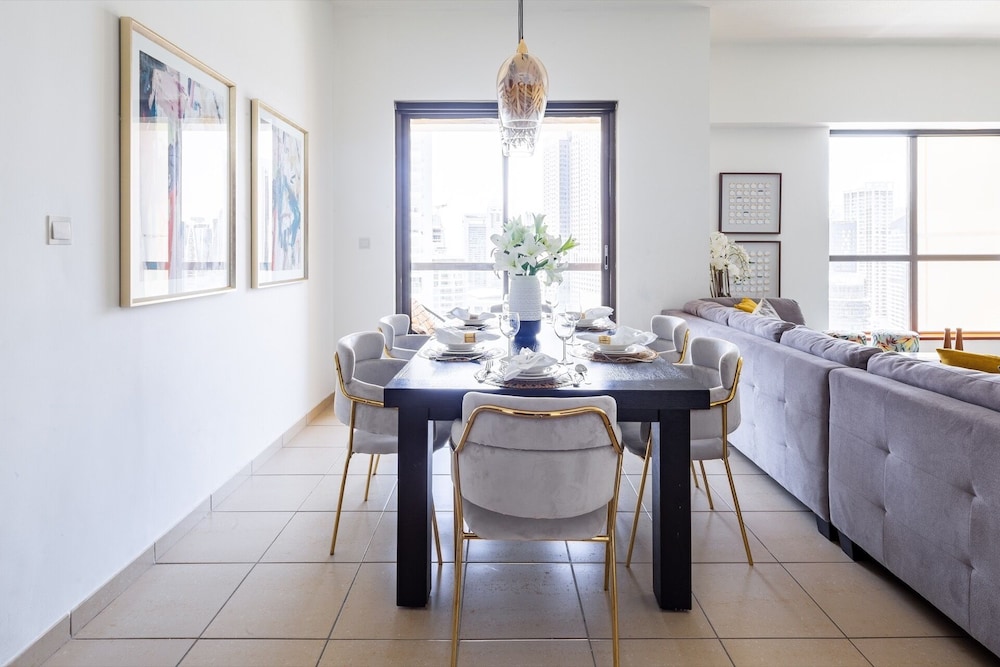 Luxurious 2BR in JBR With Amazing Marina Views!