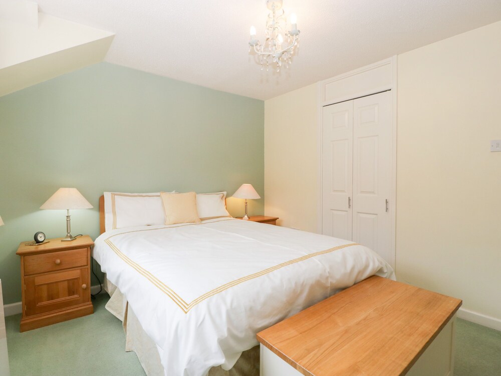 5 Wye Rapid Cottages