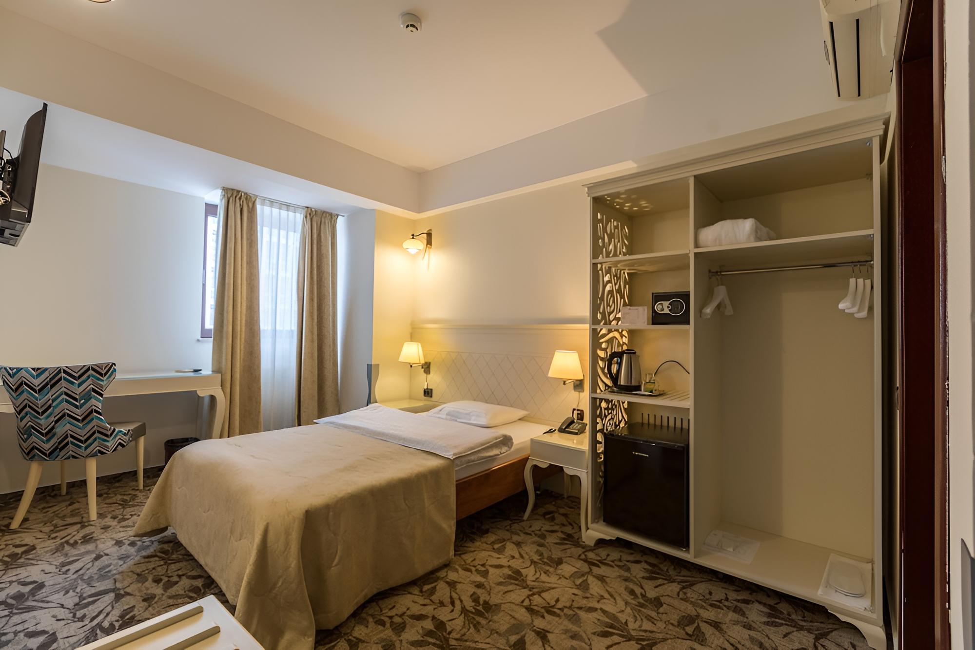 Siqua Hotel view 5