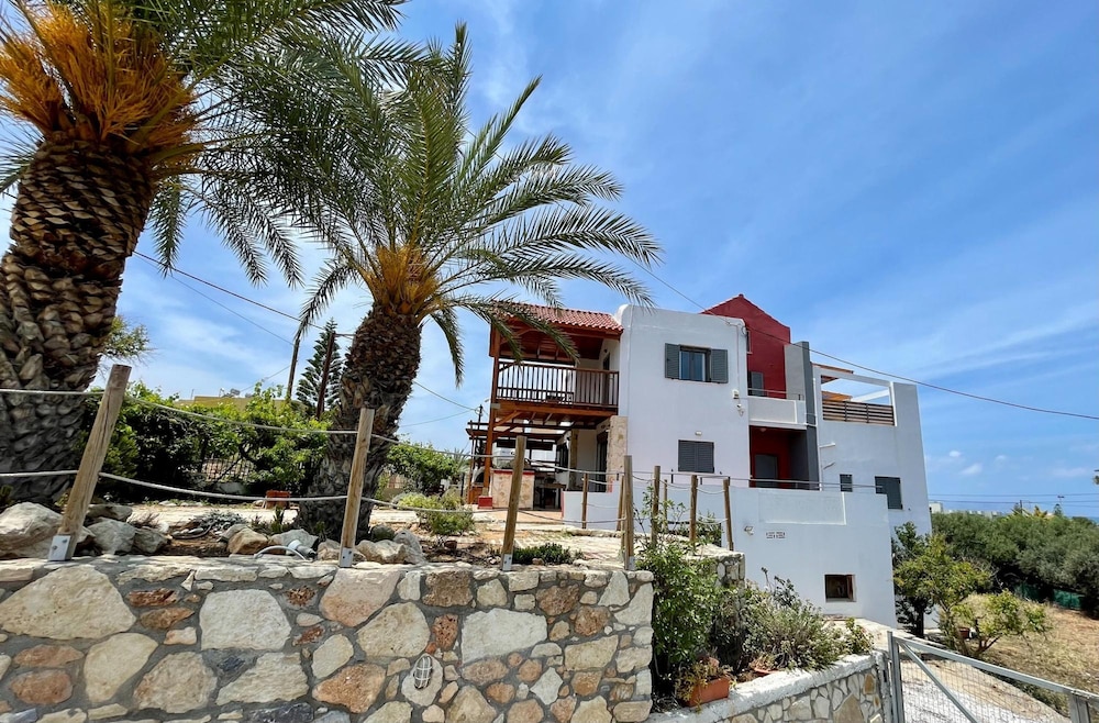 Felicia Family House