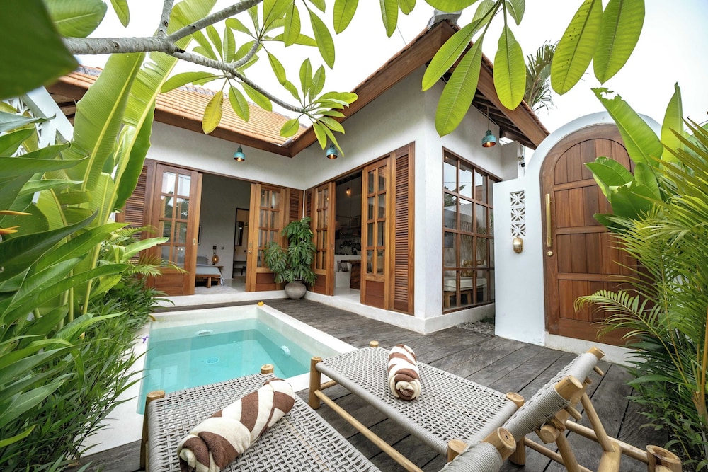 Villa Taman & Villa Serai Kedungu