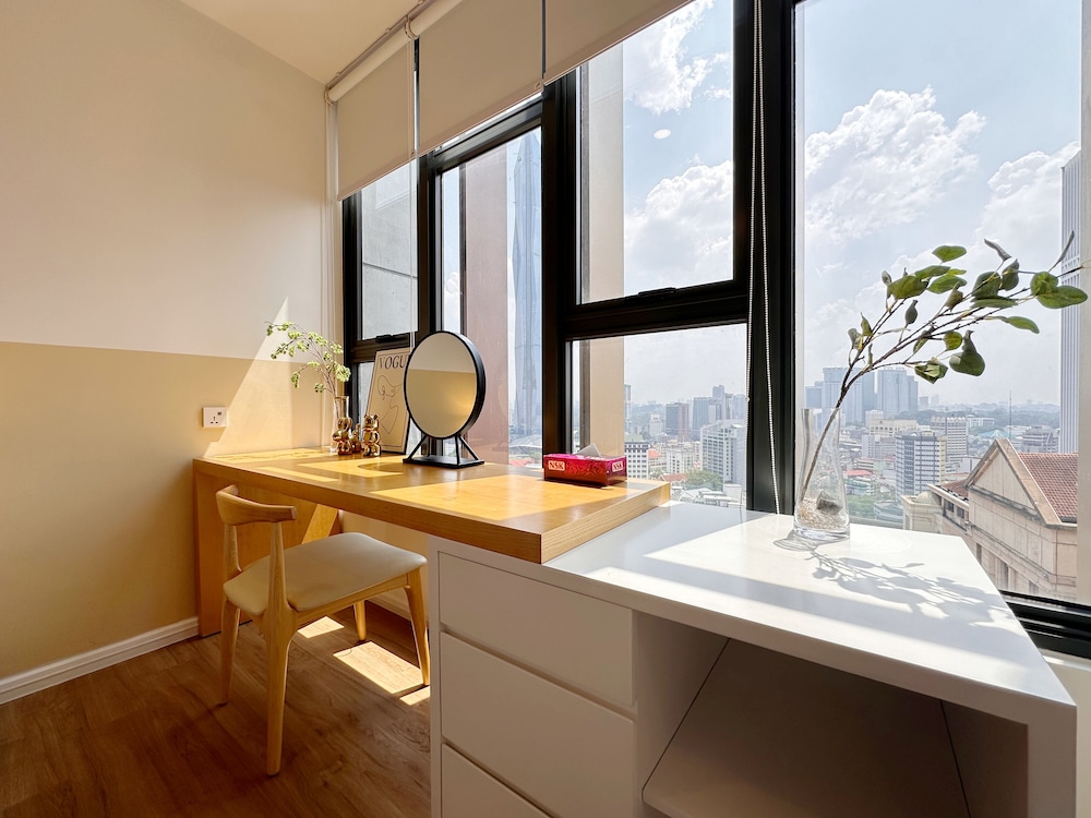 Ceylonz Suites KLCC By Twin Tower View