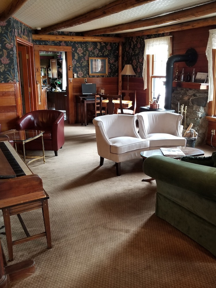 Frisco Lodge
