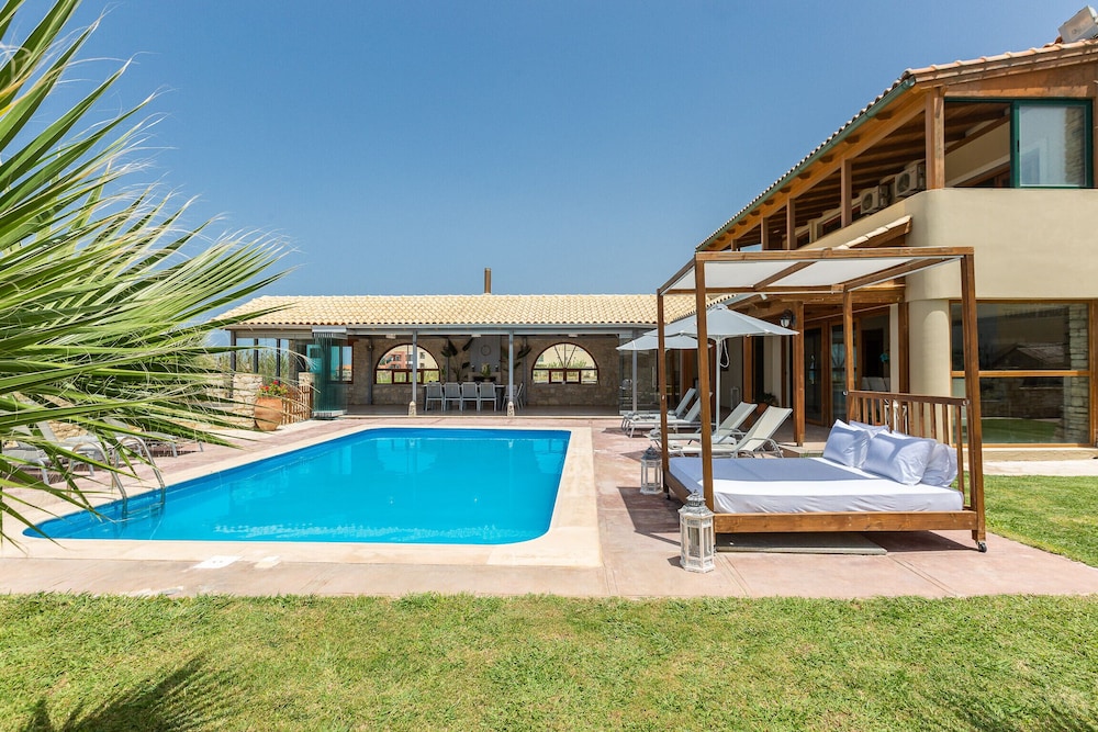 Golden Sand Beach Villa Villa