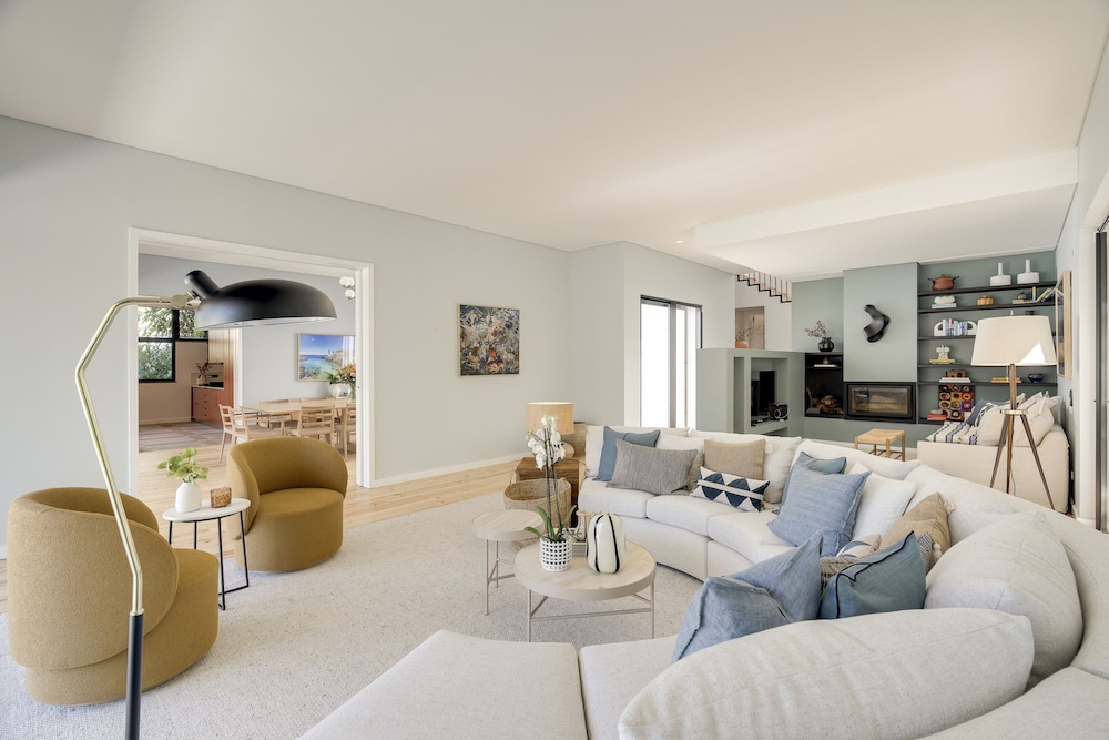Cascais Contemporary Villa by Cadenzalux