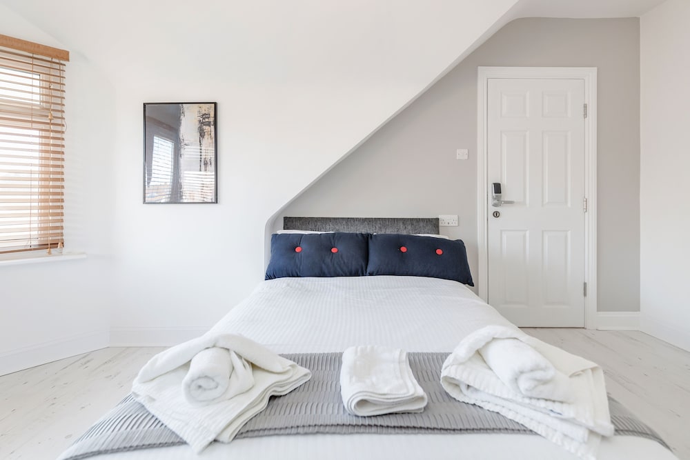 Westland House Guest house view 4
