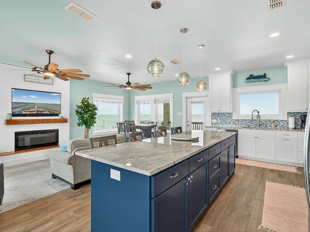 Coastal Vibes Rp230 3 Bedroom Home