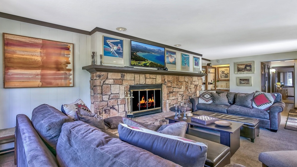 Lake Tahoe Vacations - 227 Squaw Valley Road Condo - Property Image 11