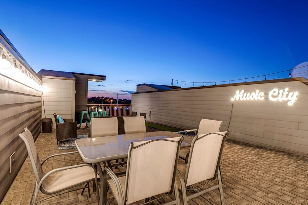 Game Room and Skydeck - Book Today