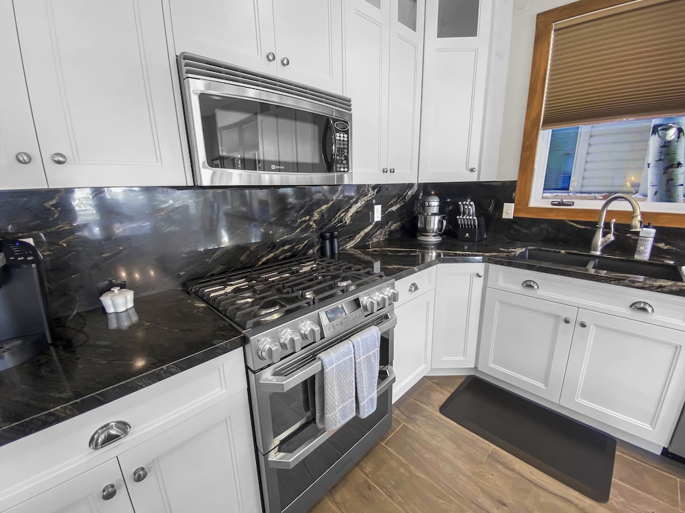 Deer Valley Escapes - Park City Ski Resort Condos