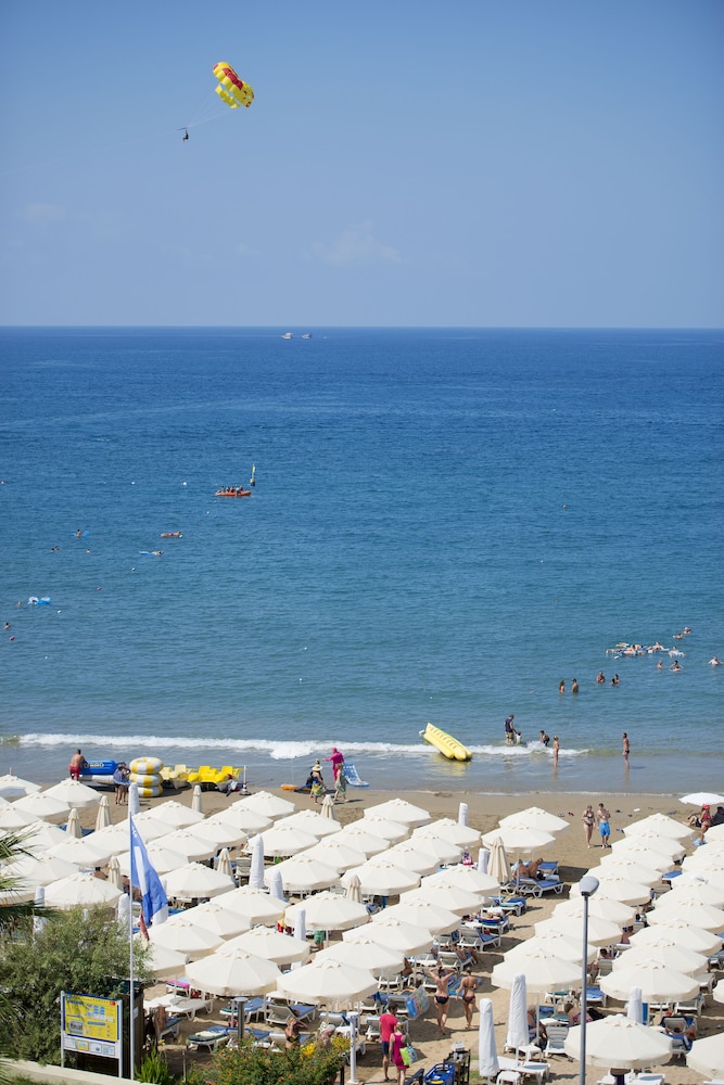 Trendy Side Beach (Adults Only, 16+)
