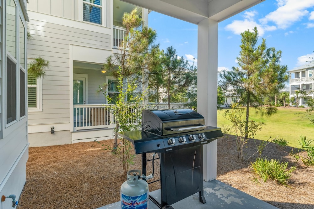 Prominence on 30A by Panhandle Getaways