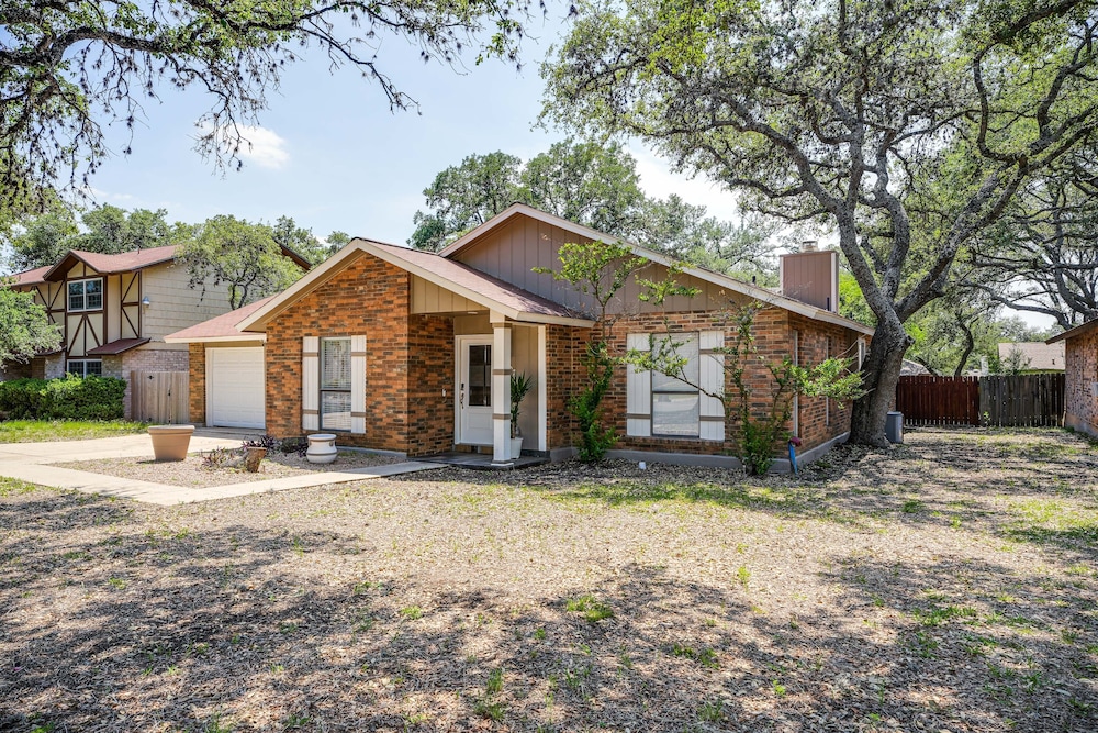 Serene San Antonio Vacation Home w/ Smart TVs view 5