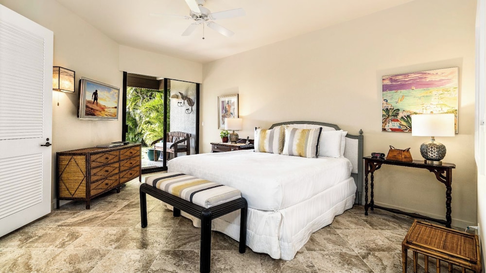 Beautifully Updated - Close to Beach & Pool - Oceanview Lanai - Vrkcv