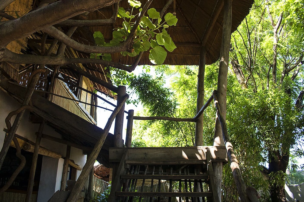 Mgoza Lodge view 3