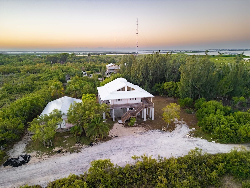 Starlight Serenity - Hideaway w Stunning Views