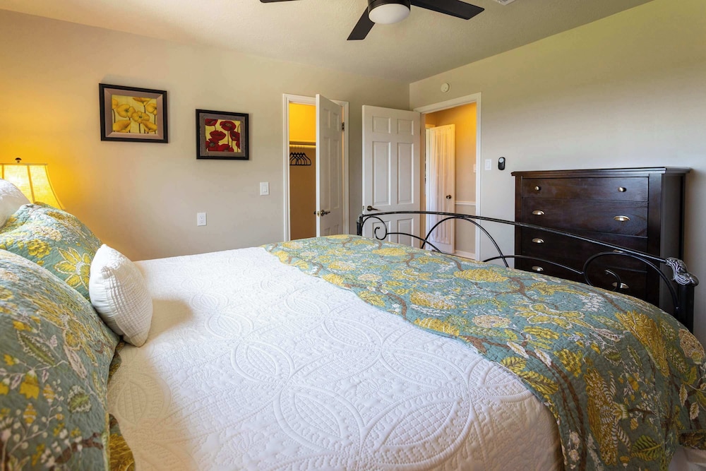 Valley View Retreat for 10