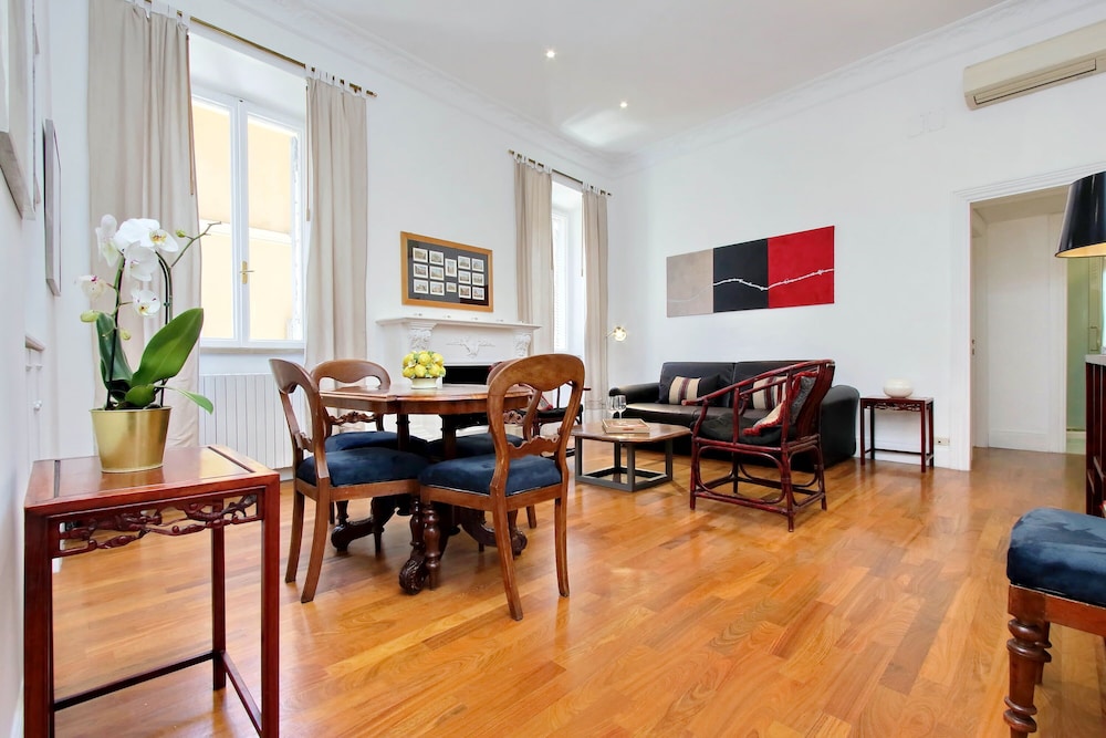 Croce - WR Apartments