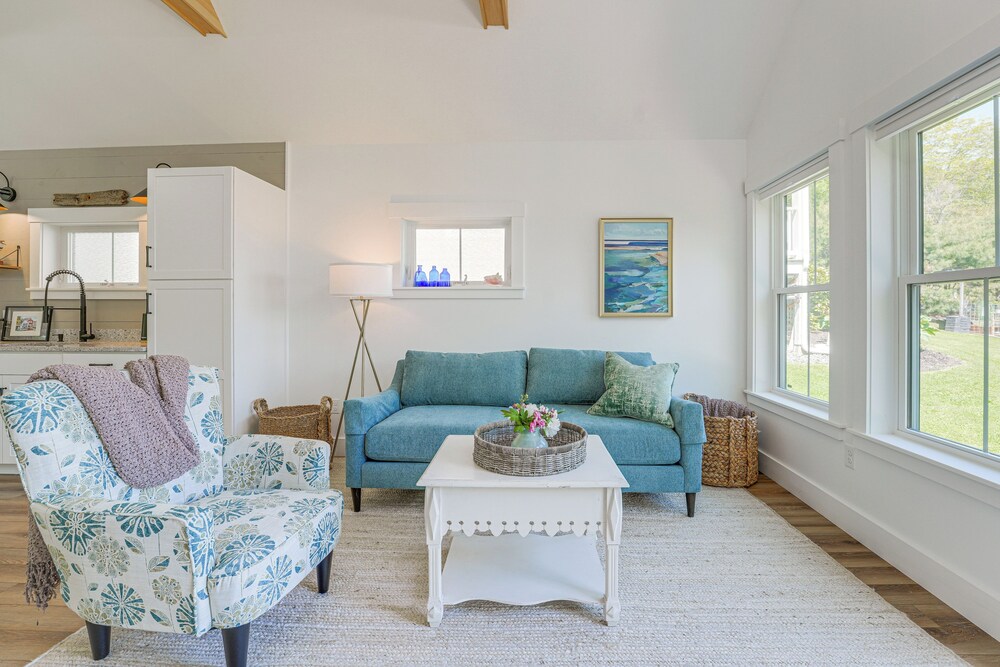 Oceanfront Studio w/ Private Dock in Harpswell!