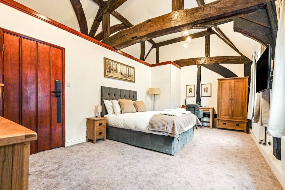 The George Inn Hotel Rooms - Room 2