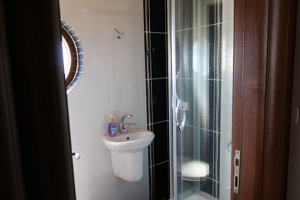 Asfar Villa