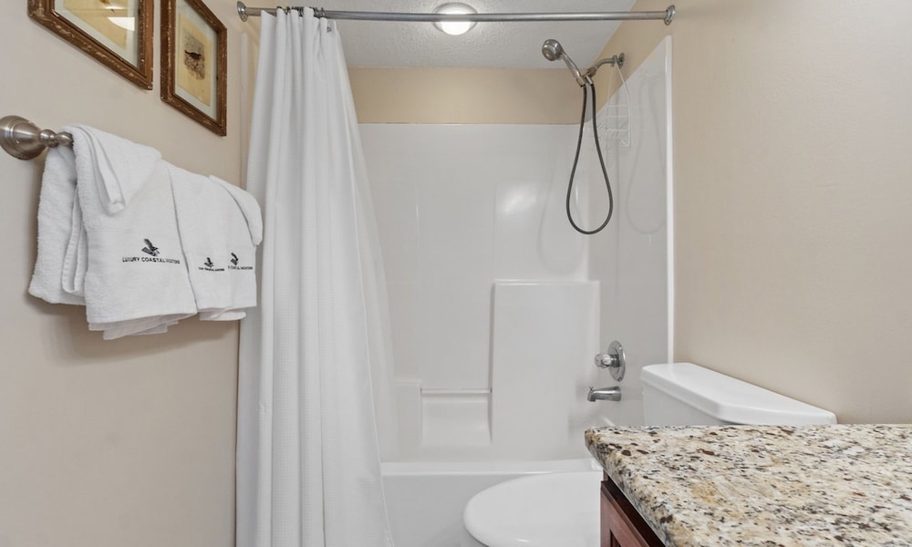 Pelican Pointe 1203