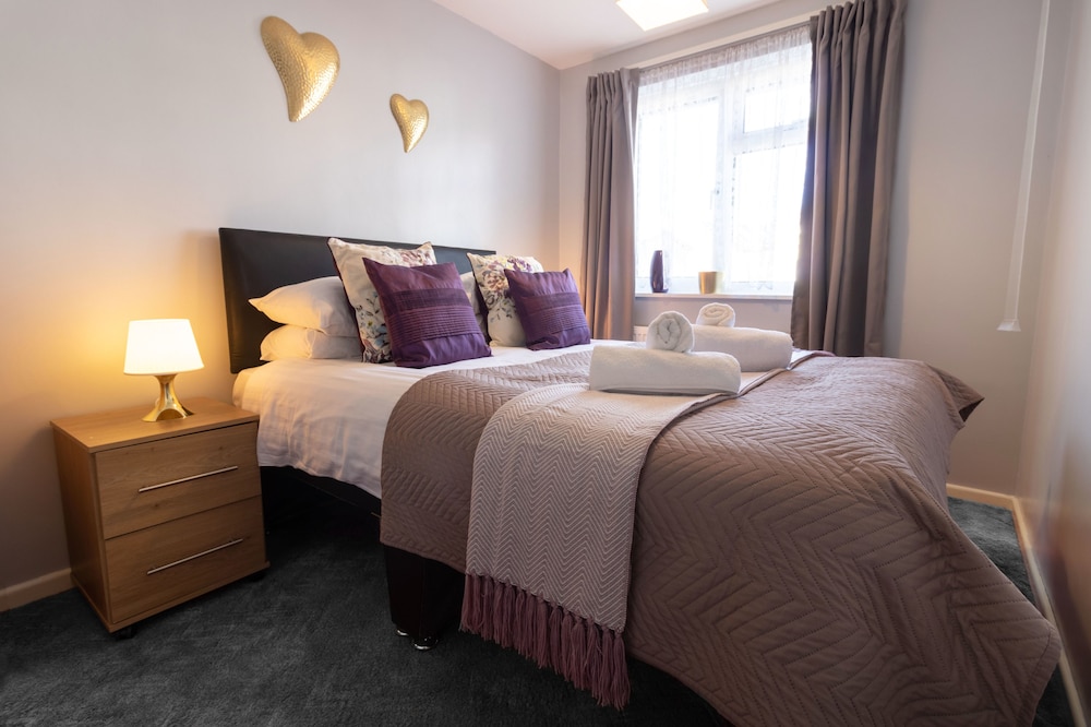 Rivermead Serviced Accommodation view 2