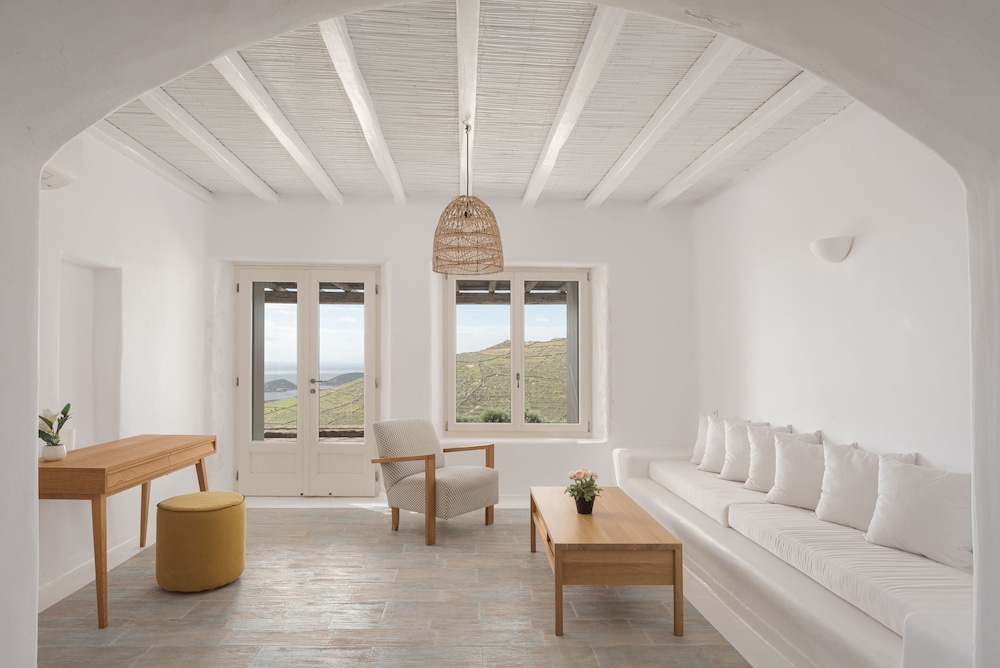 Mykonian Icon Villa