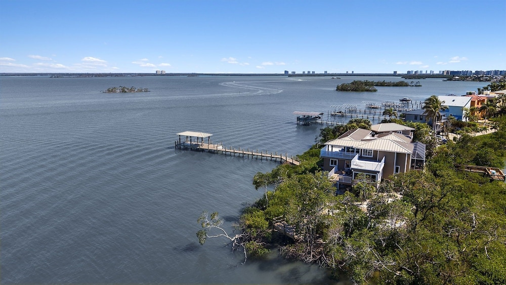 21381 Widgeon Point 6 Bedroom Estate