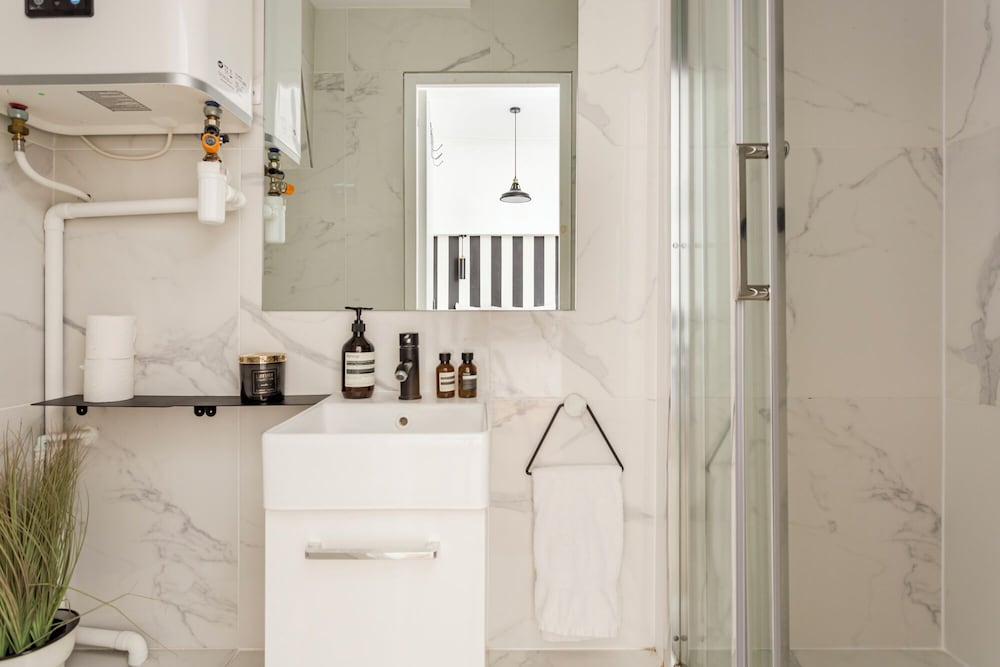 Reva Suites