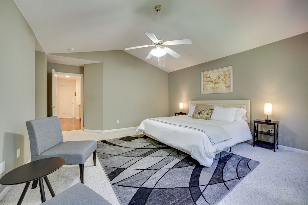 Reno Vacations - Spacious Reno Home w/ Deck 1 Mi to Downtown! - Property Image 38
