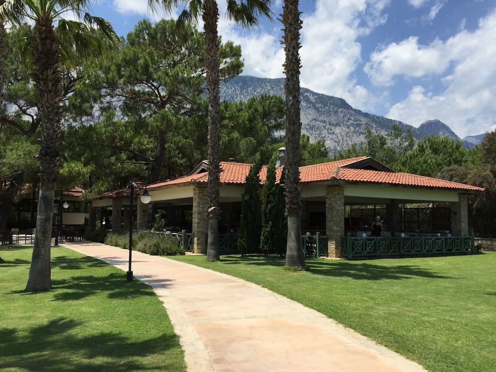 Champion Holiday Village - All Inclusive