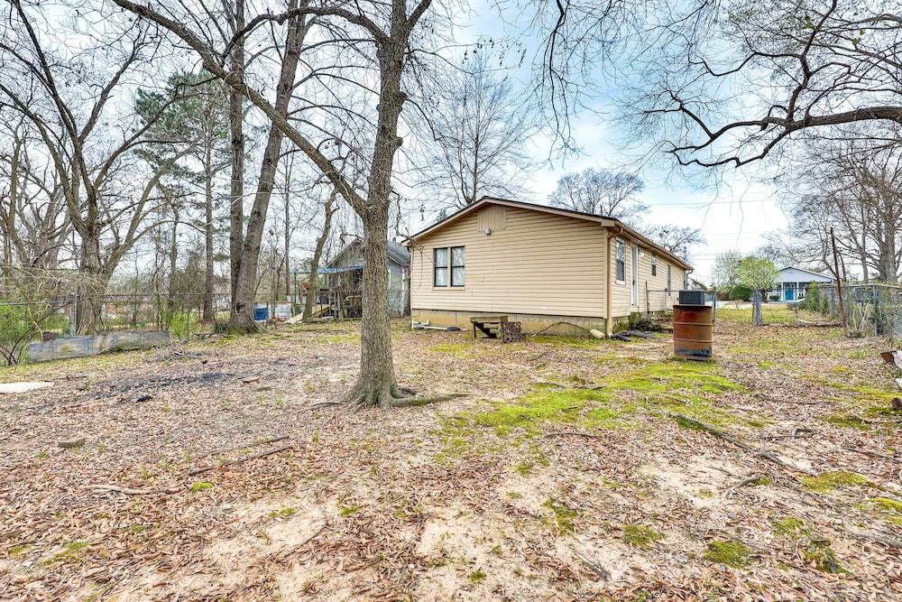 Charming El Dorado Retreat Near Main Street!
