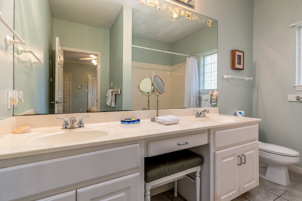 Dauphin Luv A - Beach Club #201-a 2 Bedroom Condo