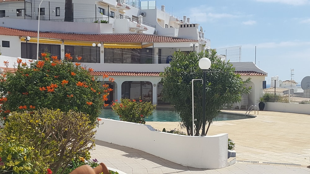 Albufeira Sea View Terrace by Rentals in Algarve (21)