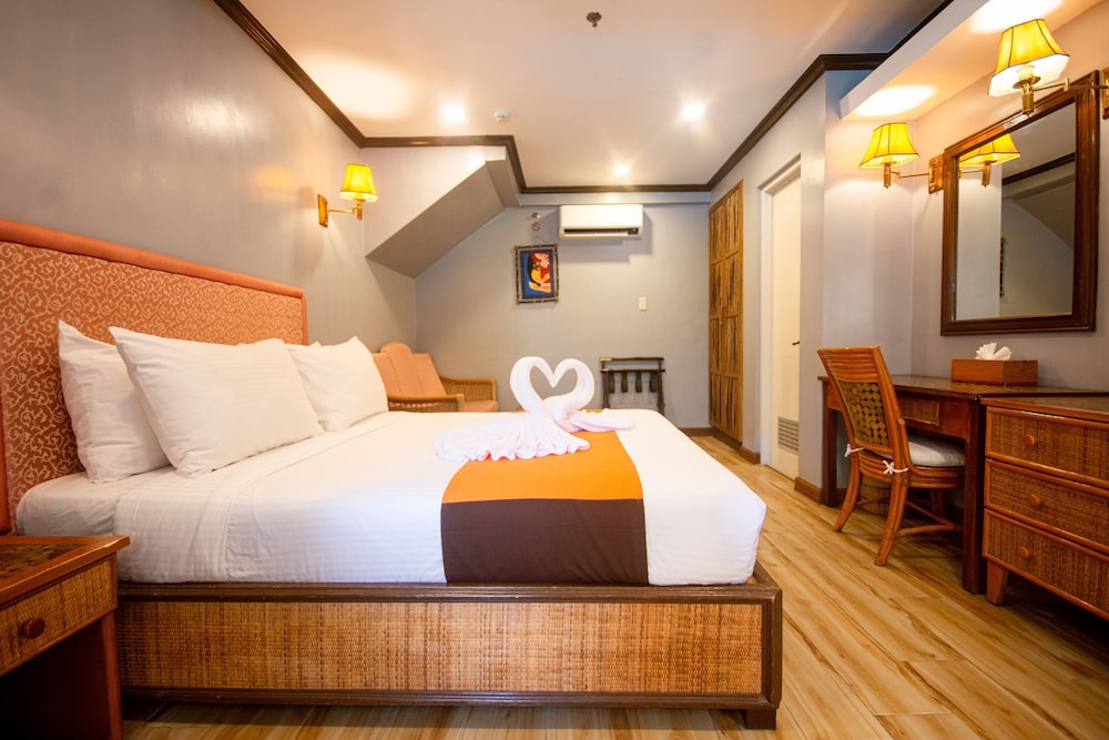 Red Coconut Beach Hotel