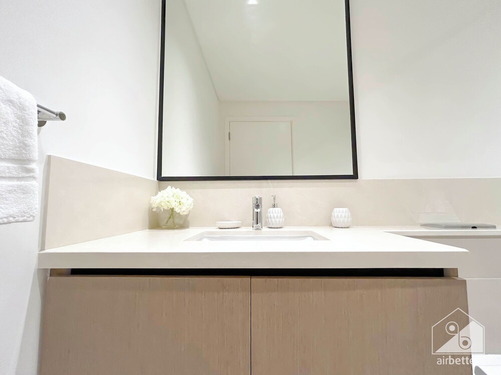 Luxurious 2B Apartment at Burj Crown Downtown