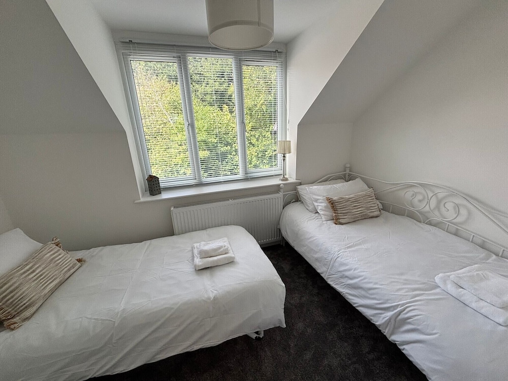 Entire Home Close to Peppa Pig World & New Forest