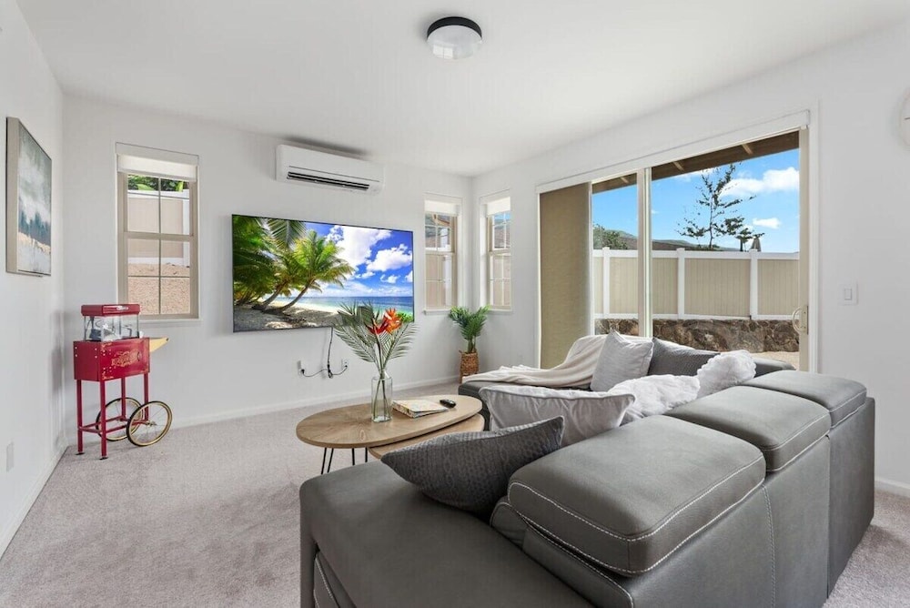 @ Marbella Lane - Stunning Gem w/ MT & Ocean Views