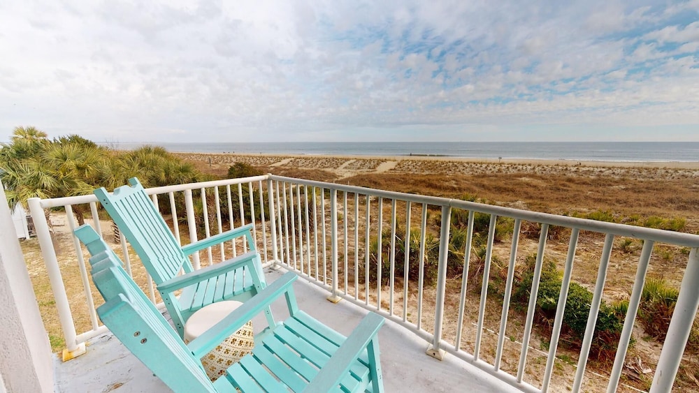 Beach House 2 by Tybee Vacation Rentals