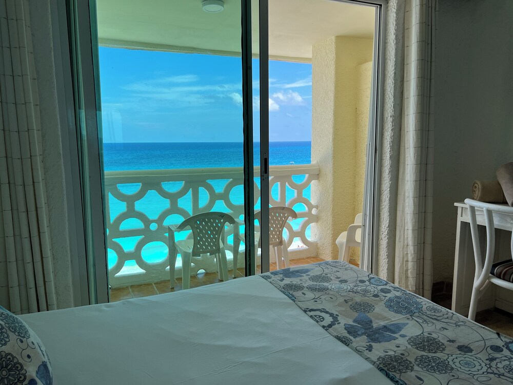 OvaCancun Apartments
